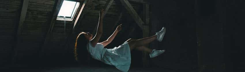 Falling Banner