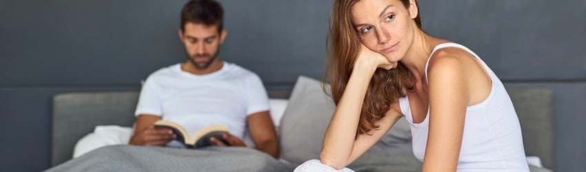 woman-and-man-fighting