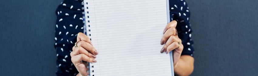 woman-holding-notepad